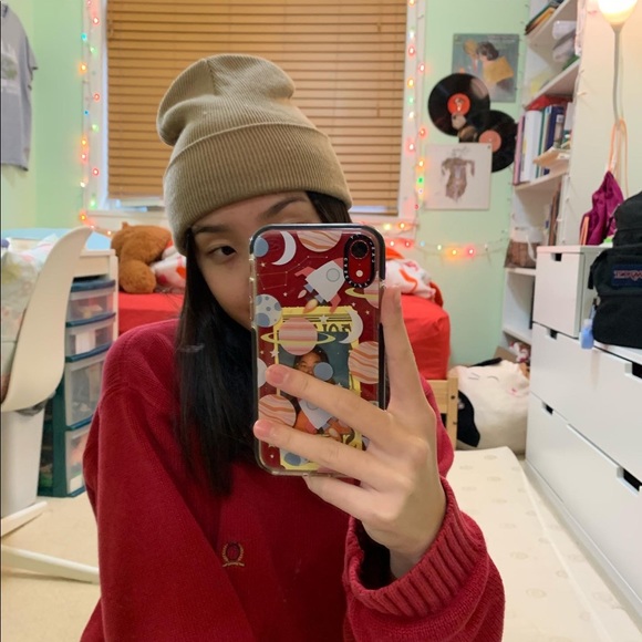 aritzia main character beige/tan knit beanie toque - Picture 3 of 3